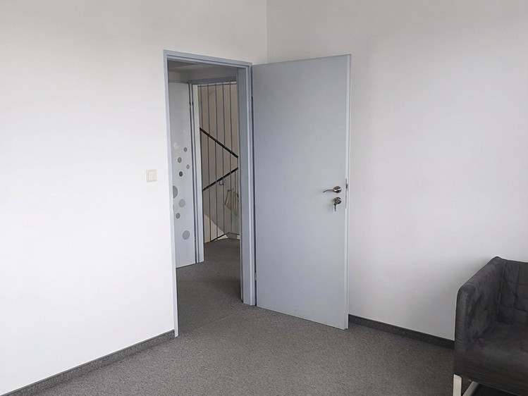 Комерційне приміщення в оренду, 22 м² (2 з 6)