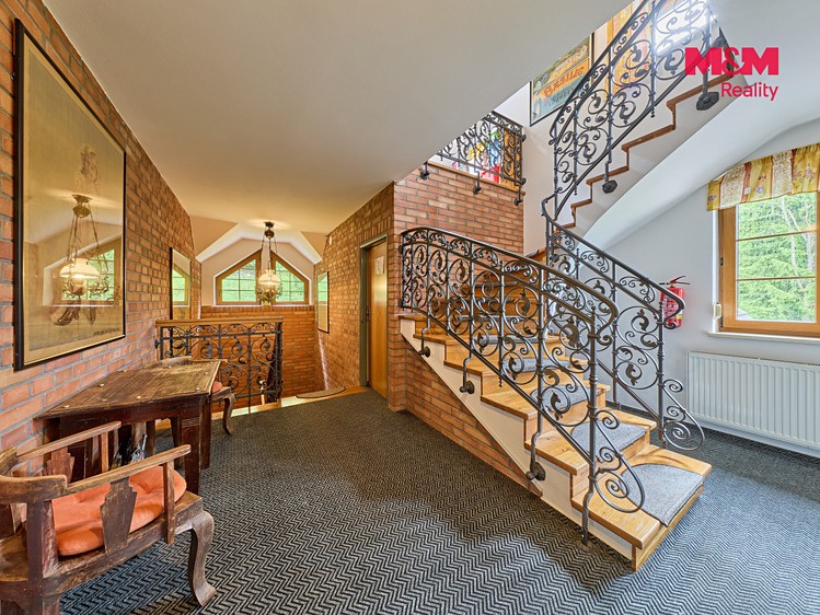 Комерційне приміщення на продаж, 1 000 м² (4 з 30)