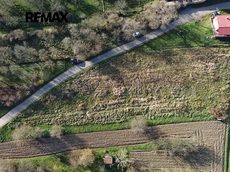Prodej komerčního pozemku 2813 m², Hustopeče – náhled fotky 1