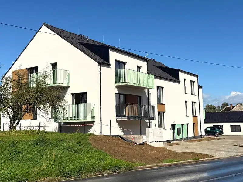 Prodej bytu 3+kk 85 m², Chvaletice – náhled fotky 2