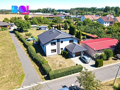 Prodej domu, 235 m² (3 z 33)