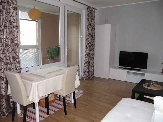 Pronájem bytu 2+1 40 m² – fotografie 2