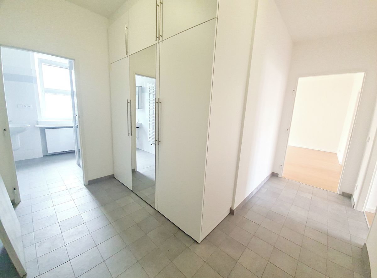 Pronájem bytu 3+kk 90 m² – fotografie 3