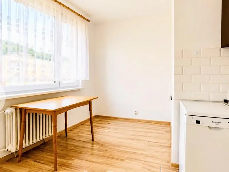 Prodej bytu 2+1 62 m², Krupka – náhled fotky 3