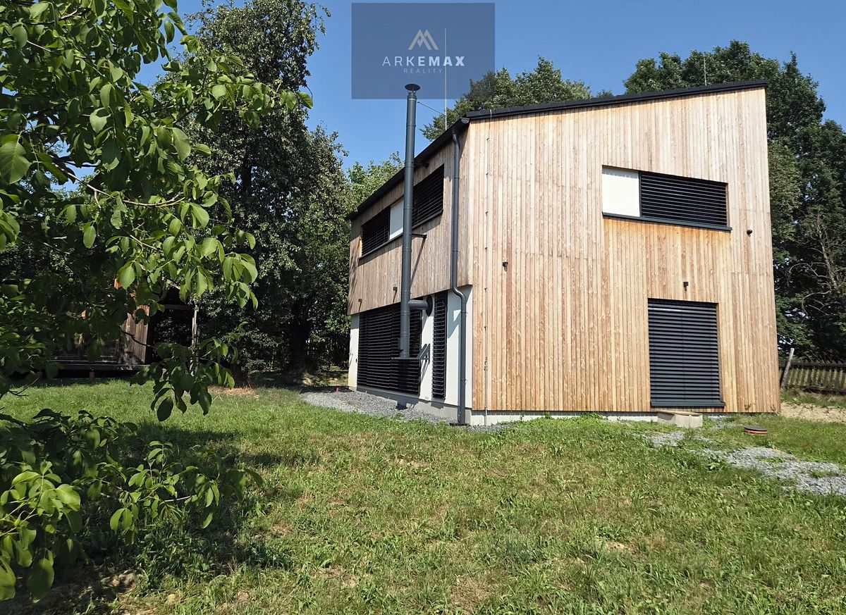 Prodej rodinného domu 130 m², pozemek 1084 m²