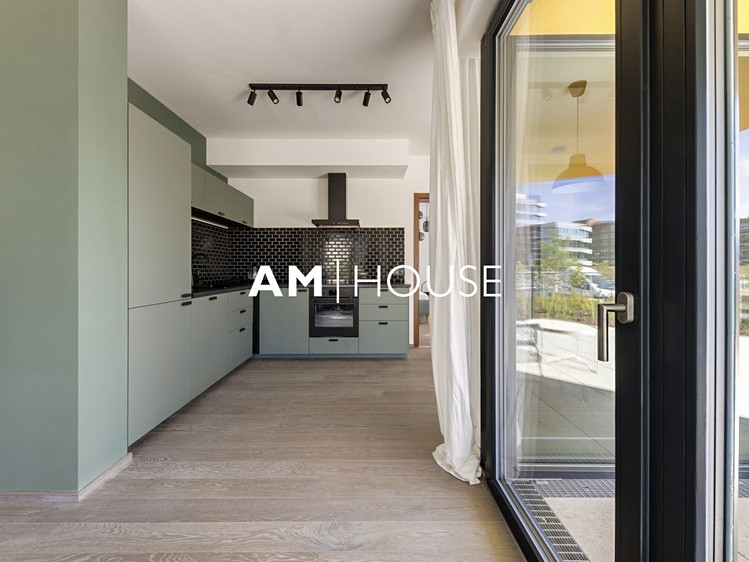 Pronájem bytu 2+kk, 66 m² (2 z 18)