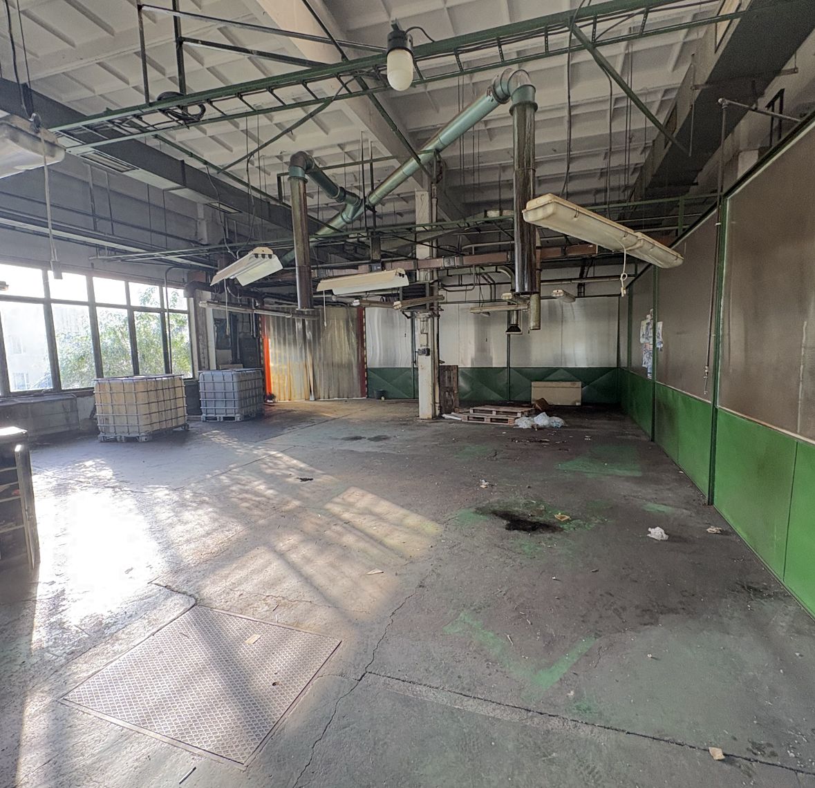Pronájem výrobní haly, prostoru 400 m² – fotografie 3