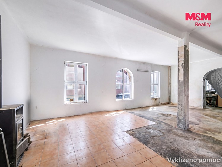 Prodej komerčního prostoru, 1 300 m² (7 z 28)