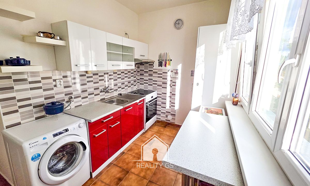 Pronájem bytu 2+1 54 m² – fotografie 2