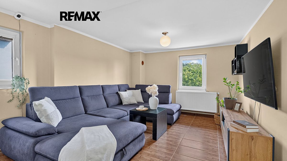 Prodej rodinného domu 106 m², pozemek 740 m² – fotografie 3