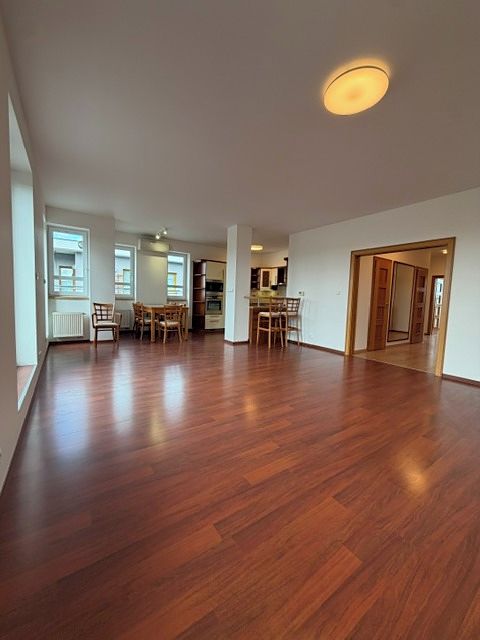 Pronájem bytu 3+kk 96 m²