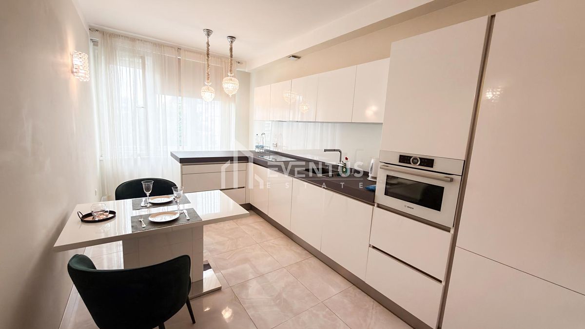 Pronájem bytu 2+1 89 m² – fotografie 4