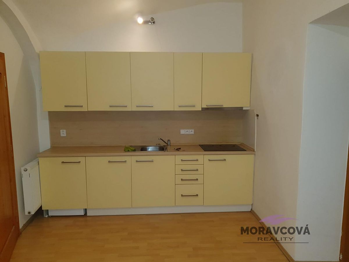 Pronájem bytu 3+kk 74 m² – fotografie 5