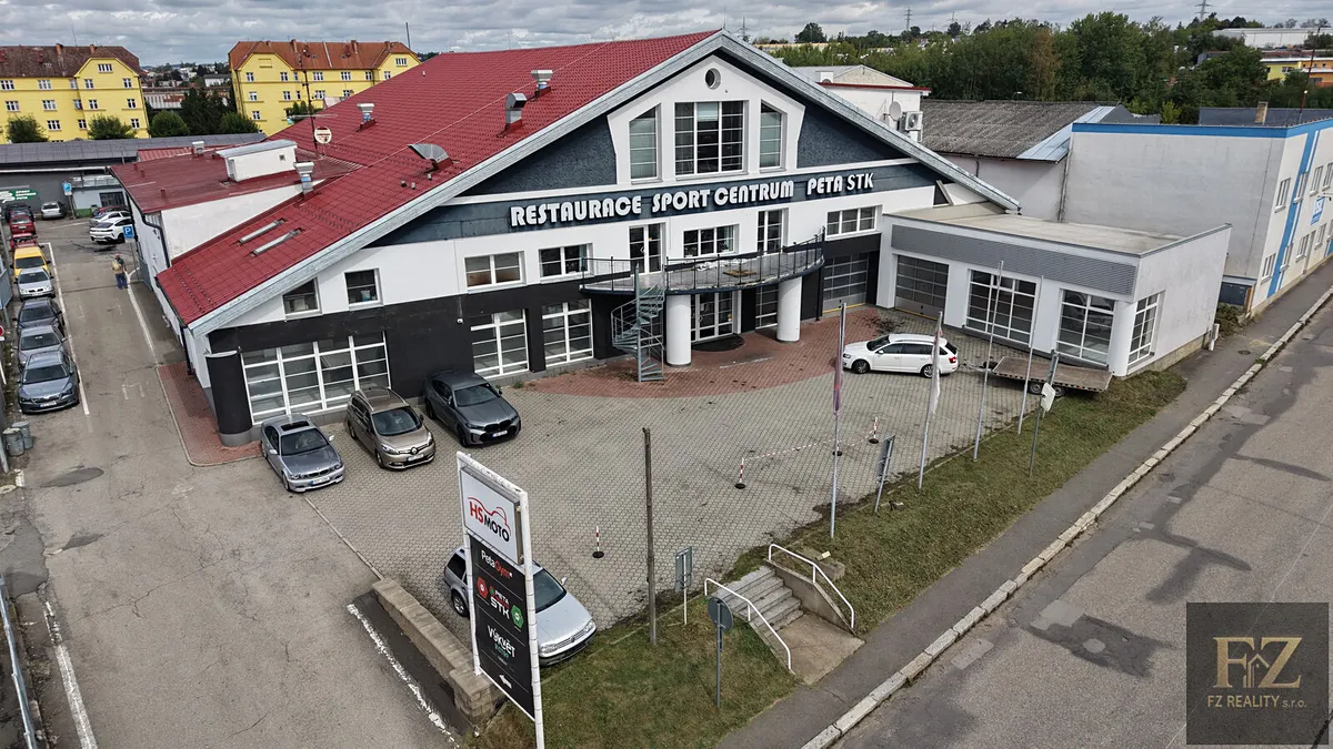 Pronájem obchodního prostoru 996 m²