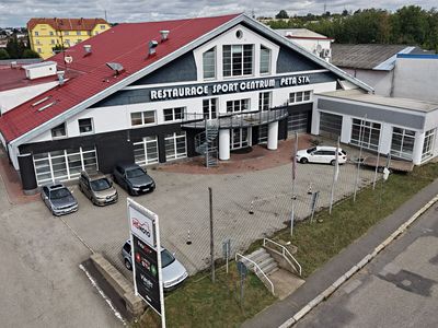 Pronájem obchodního prostoru 996 m²