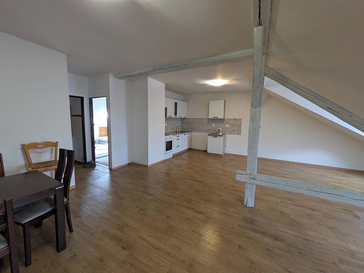 Pronájem bytu 2+kk 90 m²