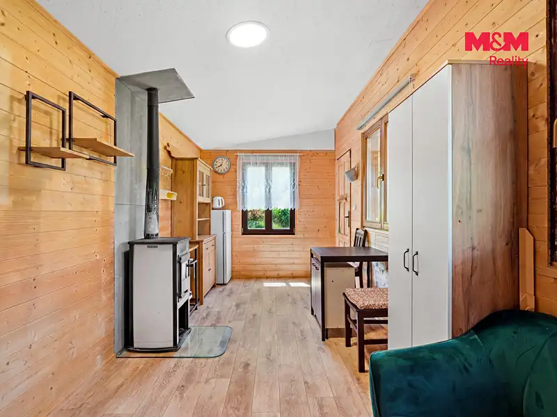 Prodej chaty 24 m², pozemek 400 m², Semily – náhled fotky 2