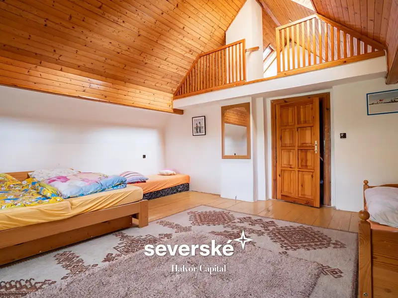 Prodej rodinného domu 190 m², pozemek 2122 m², Kunratice – náhled fotky 2