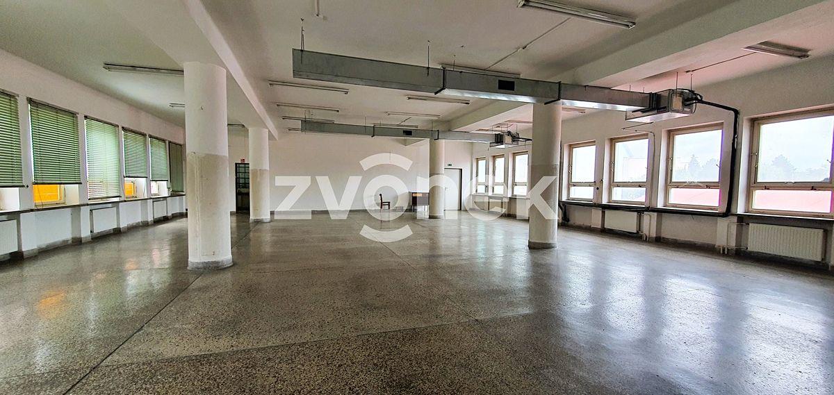 Pronájem obchodního prostoru 212 m² – fotografie 3