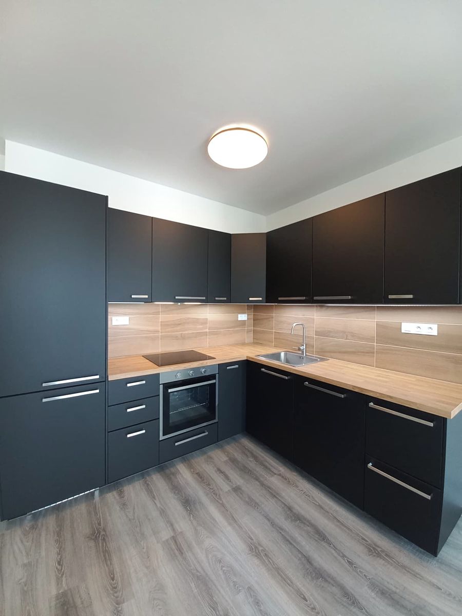 Pronájem bytu 2+kk 49 m² – fotografie 3