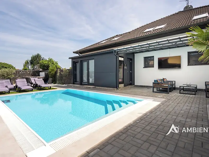 Prodej činžovního domu 248 m², Šanov – náhled fotky 1