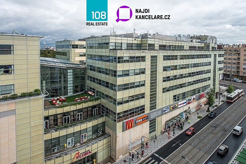 Pronájem kanceláře 387 m² – fotografie 5