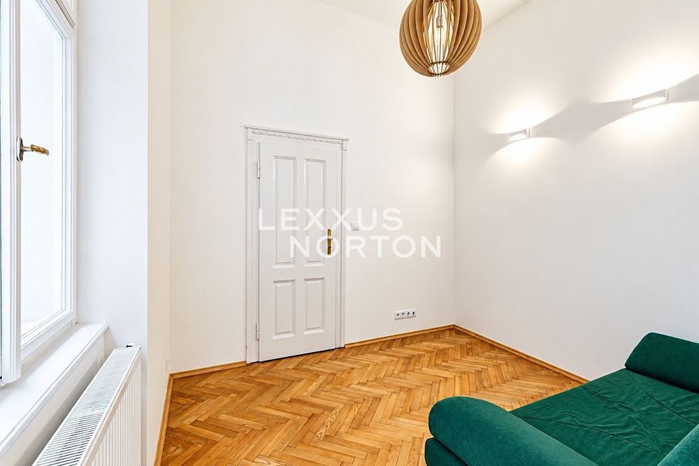 Pronájem bytu 1+1 32 m² – fotografie 3