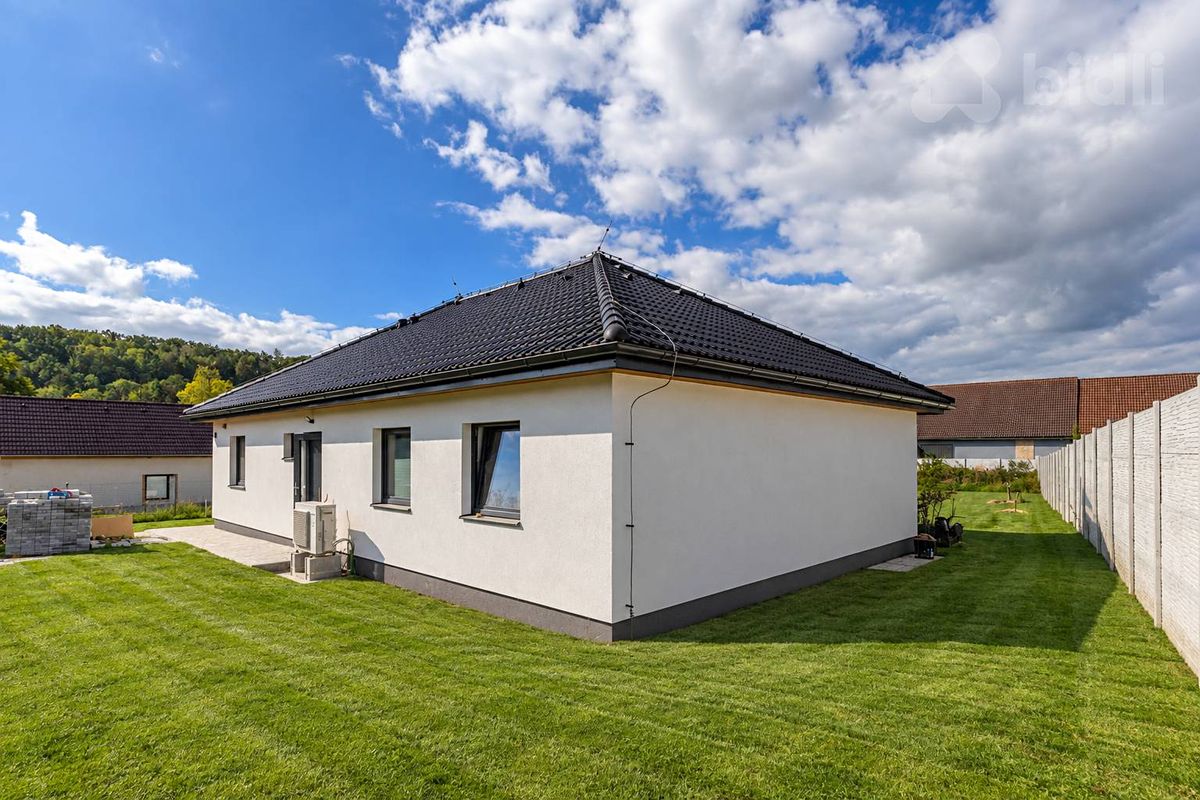 Prodej rodinného domu 120 m², pozemek 1326 m²