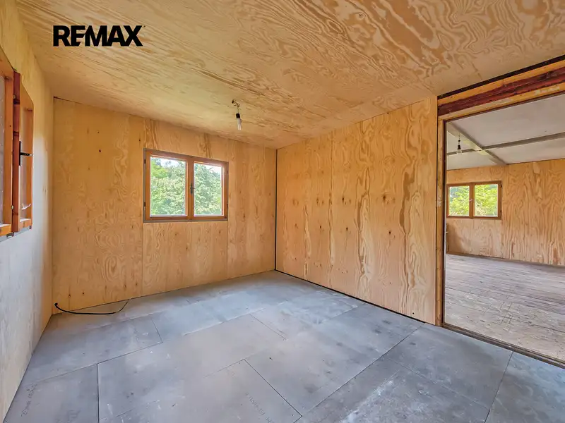 Prodej chaty 56 m², pozemek 961 m², Lubenec – náhled fotky 3