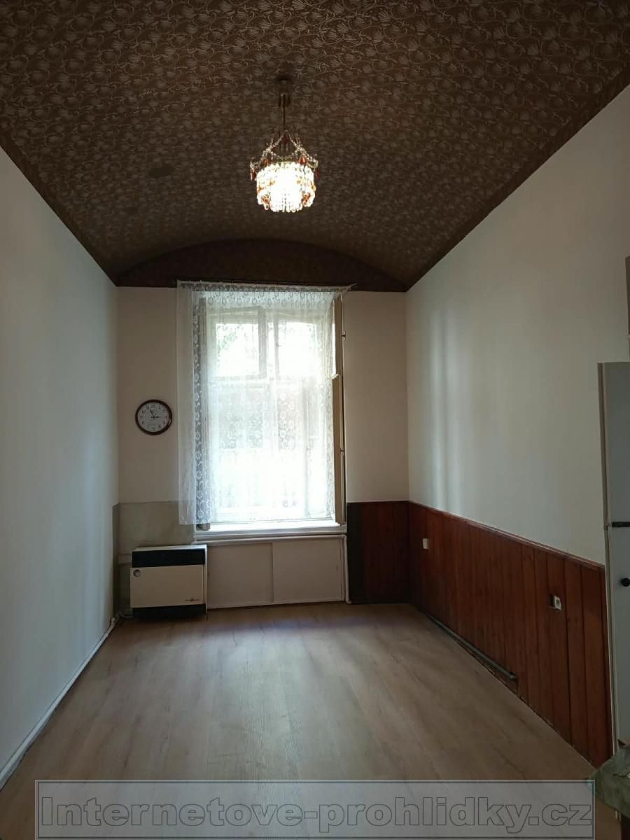 Pronájem bytu 2+kk 43 m² – fotografie 3