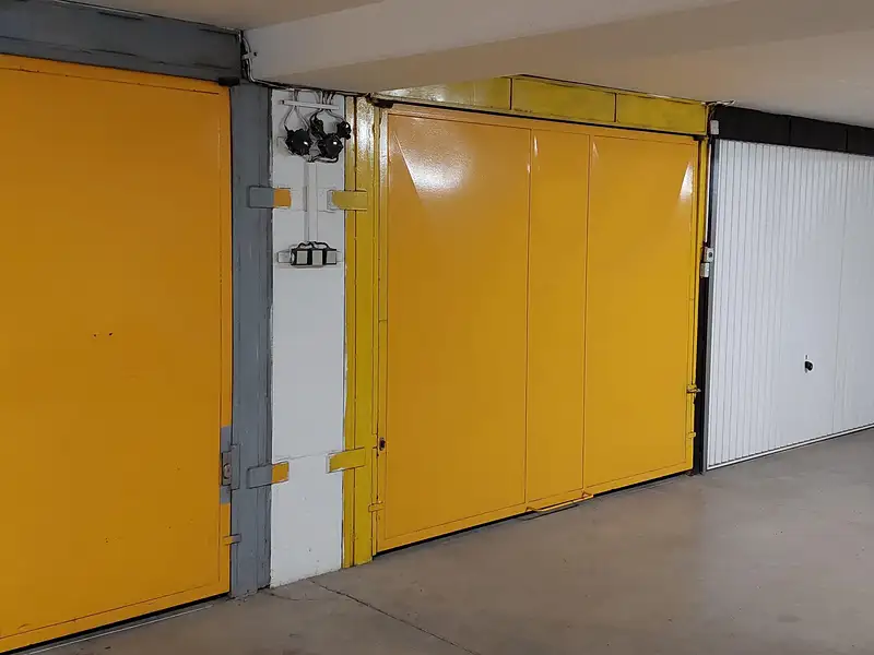 Pronájem garáže 20 m², Praha – náhled fotky 1