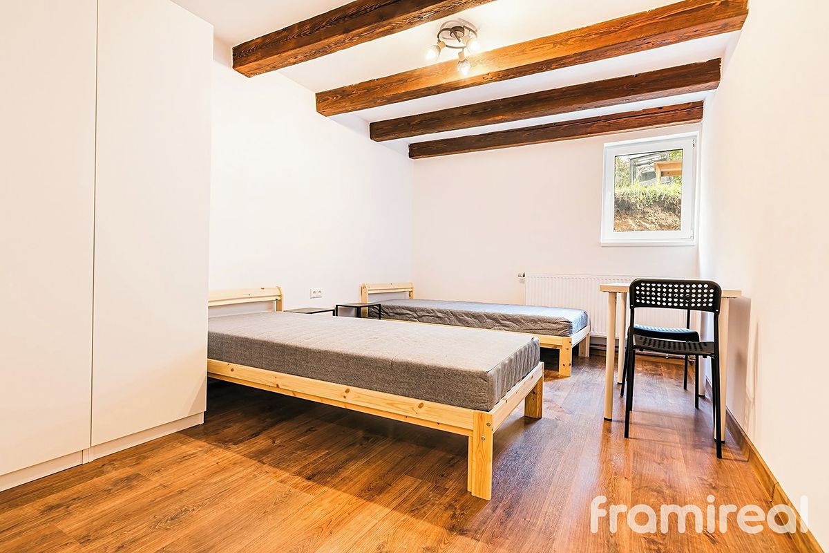 Pronájem bytu 5+1 90 m² – fotografie 3