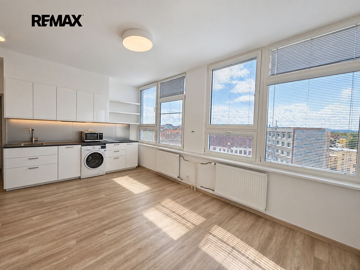 Pronájem bytu 1+kk 27 m² – fotografie 2