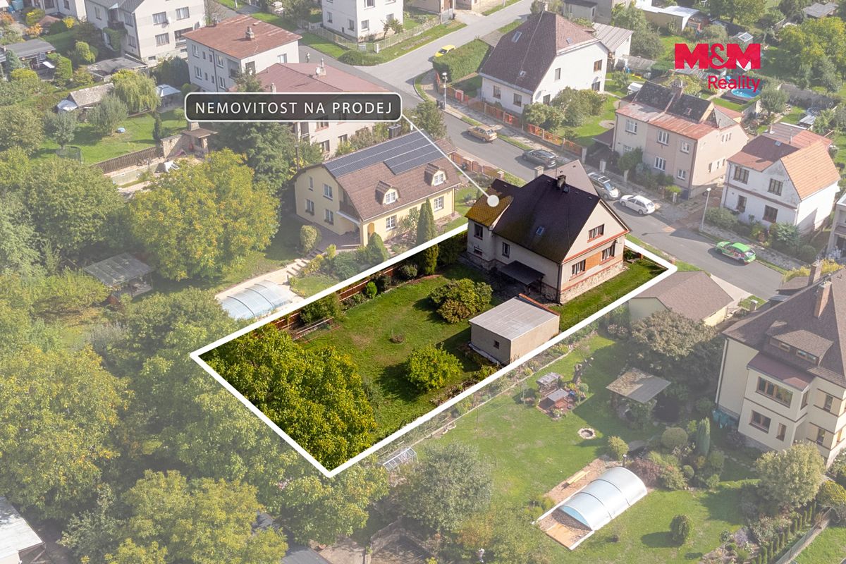 Prodej rodinného domu 135 m², pozemek 815 m² – fotografie 2