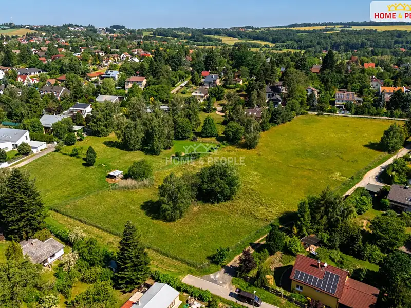 Prodej stavebního pozemku 2466 m², Kamenice – náhled fotky 2
