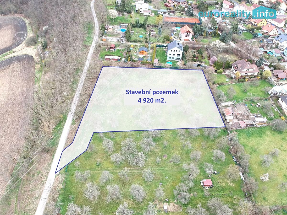 Prodej stavebního pozemku 4920 m²