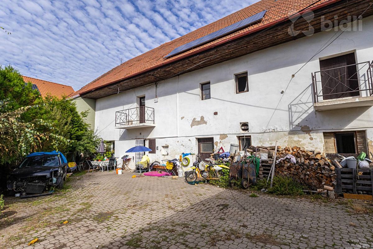 Prodej rodinného domu 185 m², pozemek 1805 m² – fotografie 5