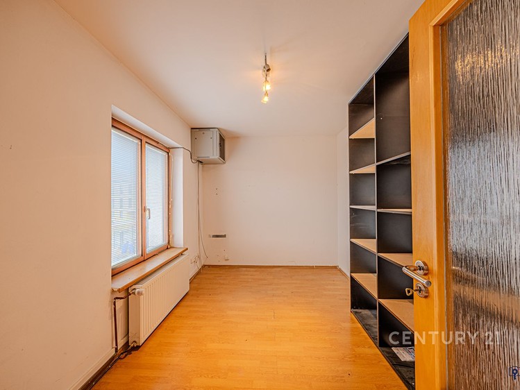 Prodej komerčního prostoru, 650 m² (15 z 25)