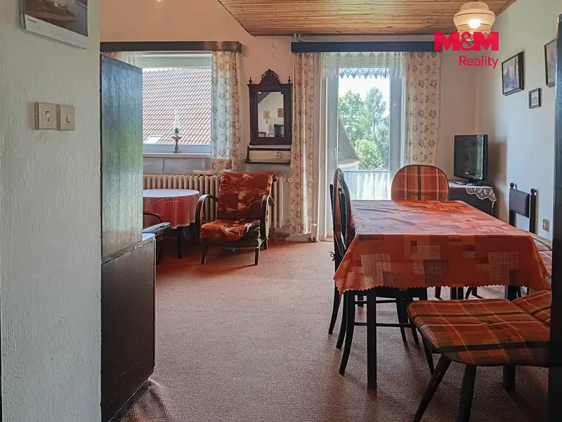 Prodej bytu 2+1 120 m², Třebušín – náhled fotky 2