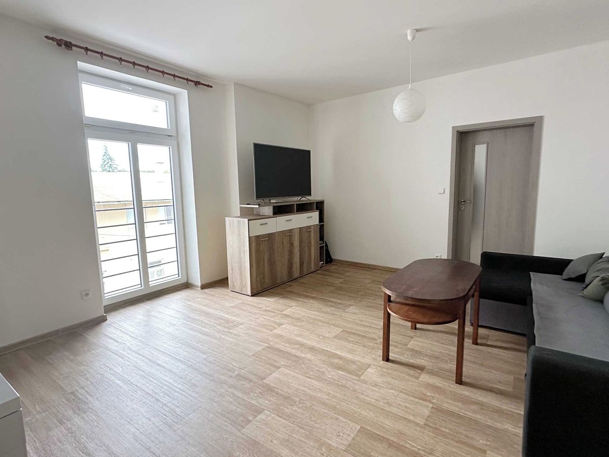 Pronájem bytu 2+kk 52 m² – fotografie 3