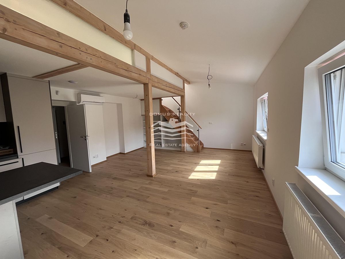Pronájem bytu 2+kk 75 m² – fotografie 5
