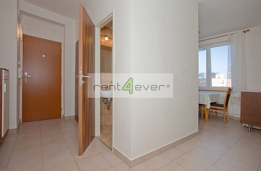 Pronájem bytu 2+1 52 m² – fotografie 5