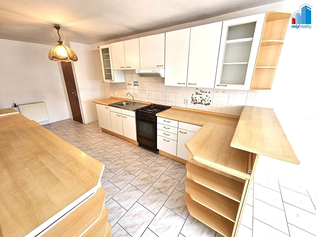 Pronájem bytu 4+1 120 m² – fotografie 2