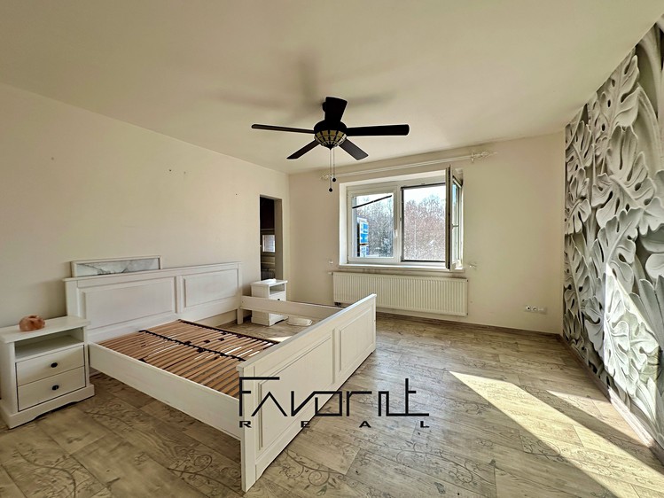 Prodej domu, 178 m² (8 z 16)