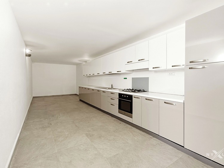Будинок на продаж, 375 м² (13 з 33)