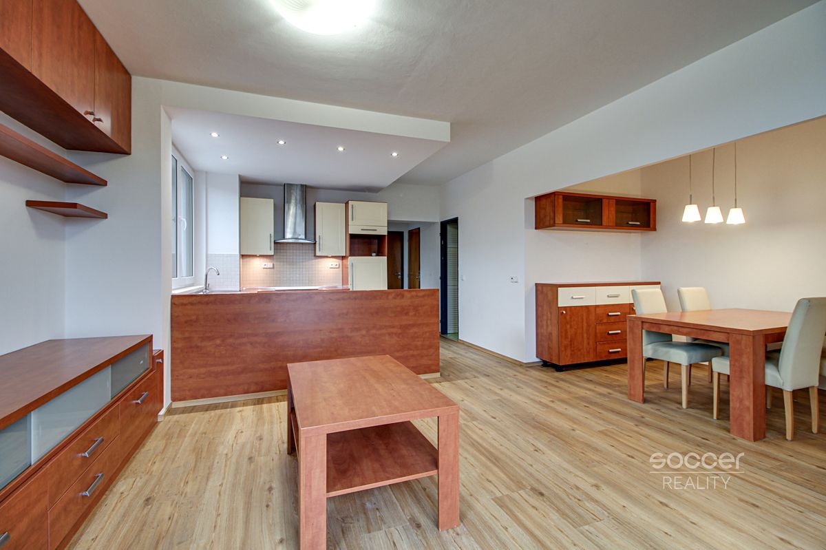 Pronájem bytu 3+kk 71 m² – fotografie 2