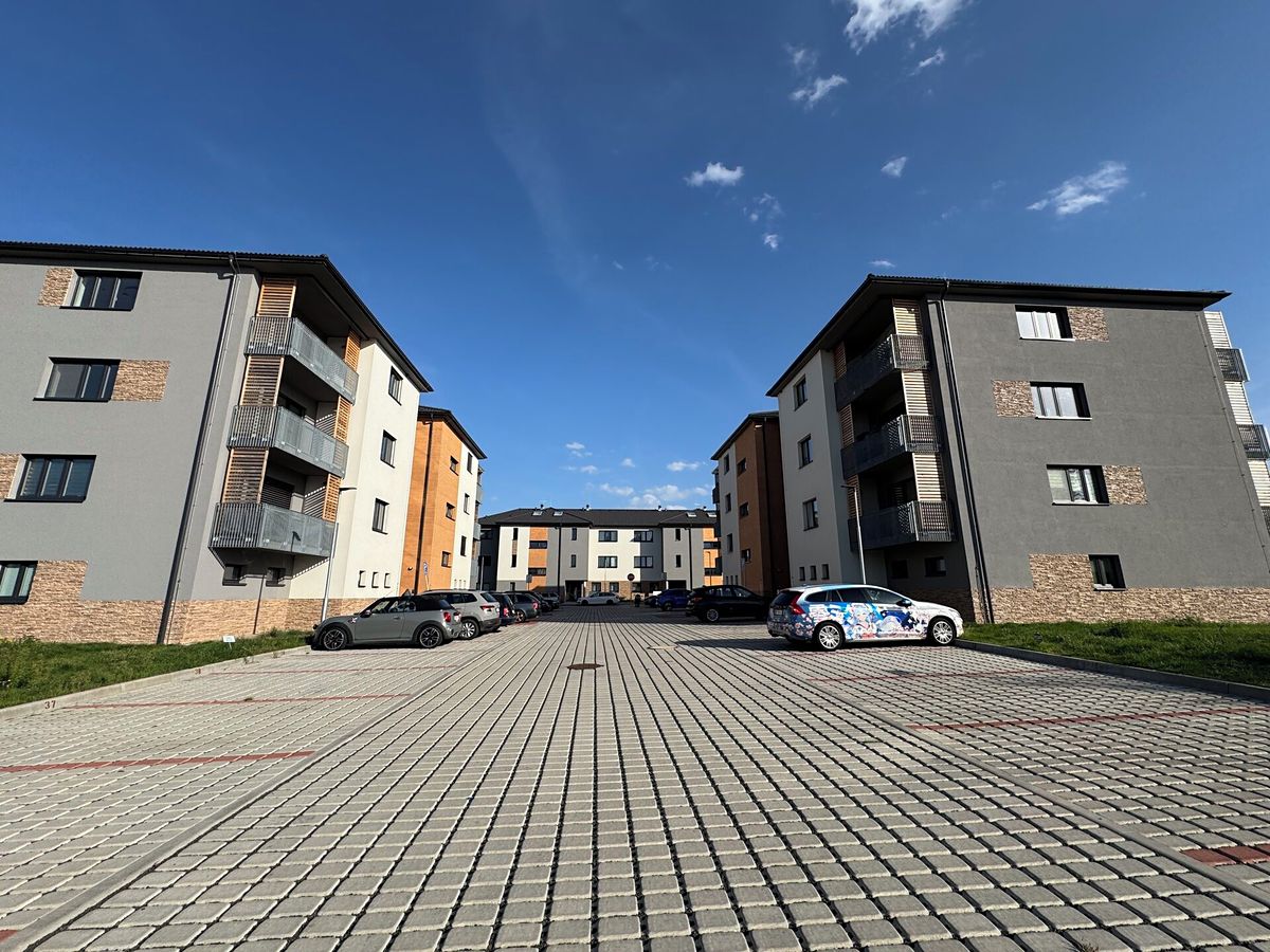 Pronájem bytu 2+kk 61 m² – fotografie 2