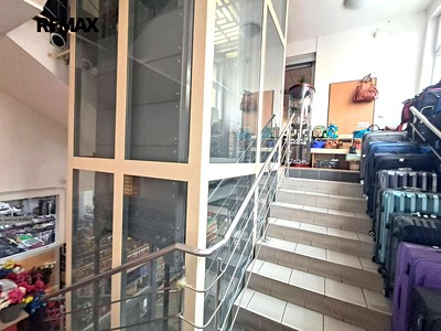 Pronájem komerčního prostoru, 769 m² (3 z 21)