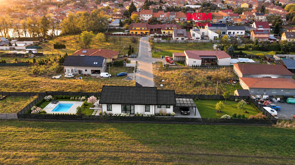 Prodej stavebního pozemku 1250 m²