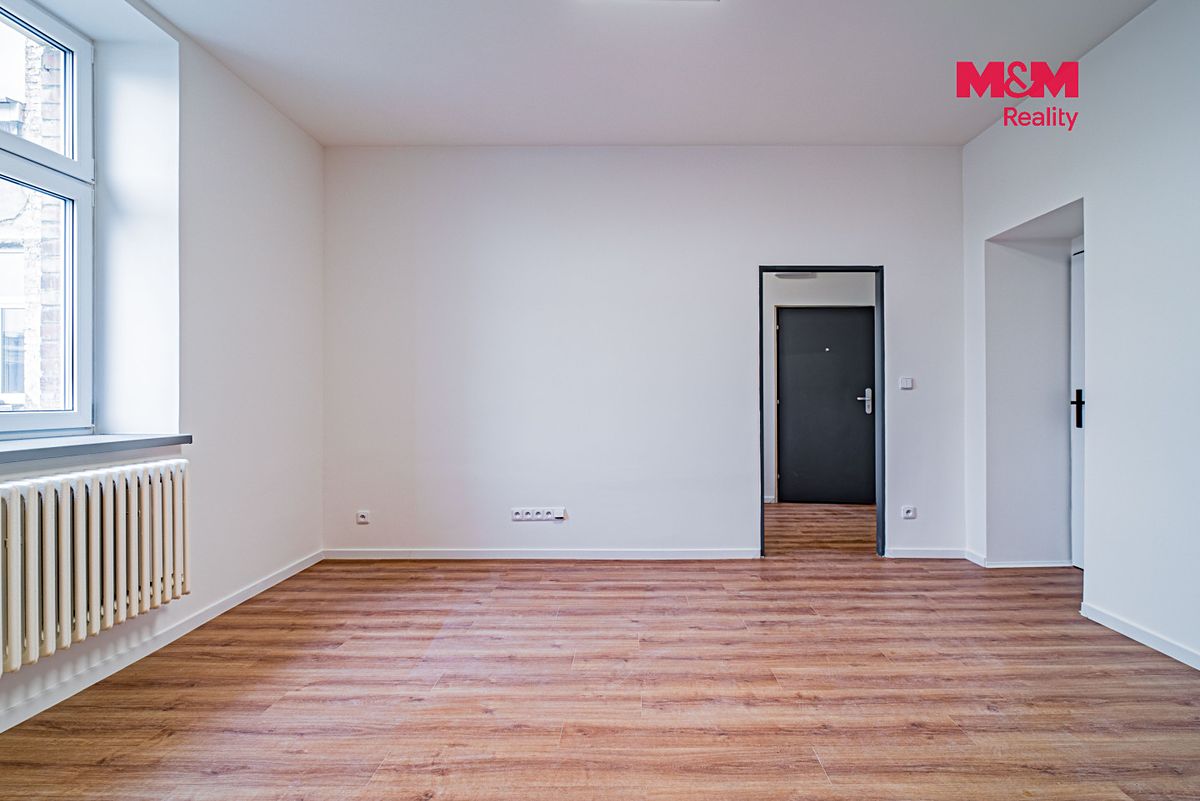 Pronájem bytu 3+kk 61 m² – fotografie 2